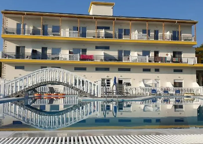 Girni Gold Apartments,petkovic Appartement Olympiakí Aktí