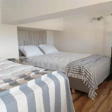 Girni Gold Apartments,petkovic 公寓